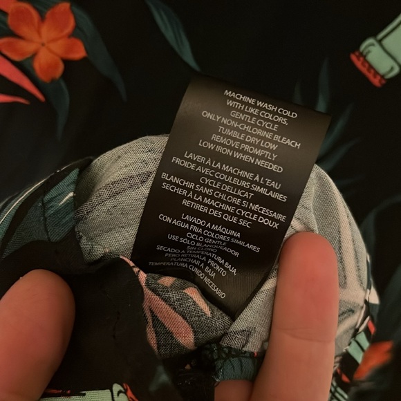 Coca-cola Men’s button up - Picture 7 of 7